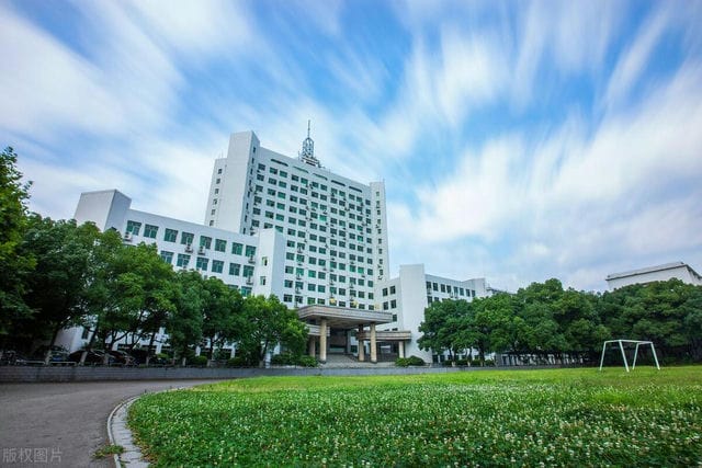 2025工业工程技术专业录取分数线及位次 各省院校推荐(2026年参考)